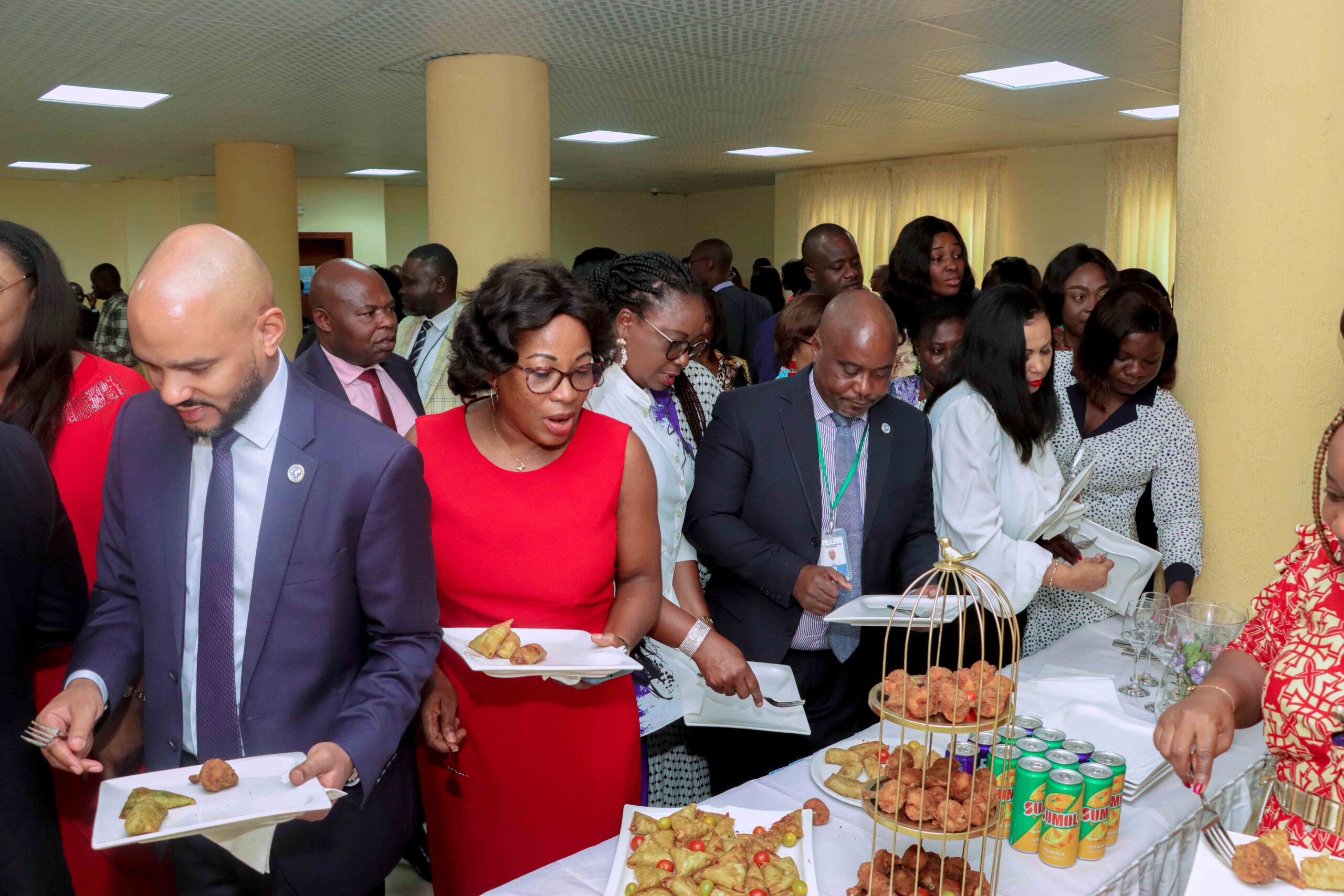 Petit déjeuner offert au personnel du CGC